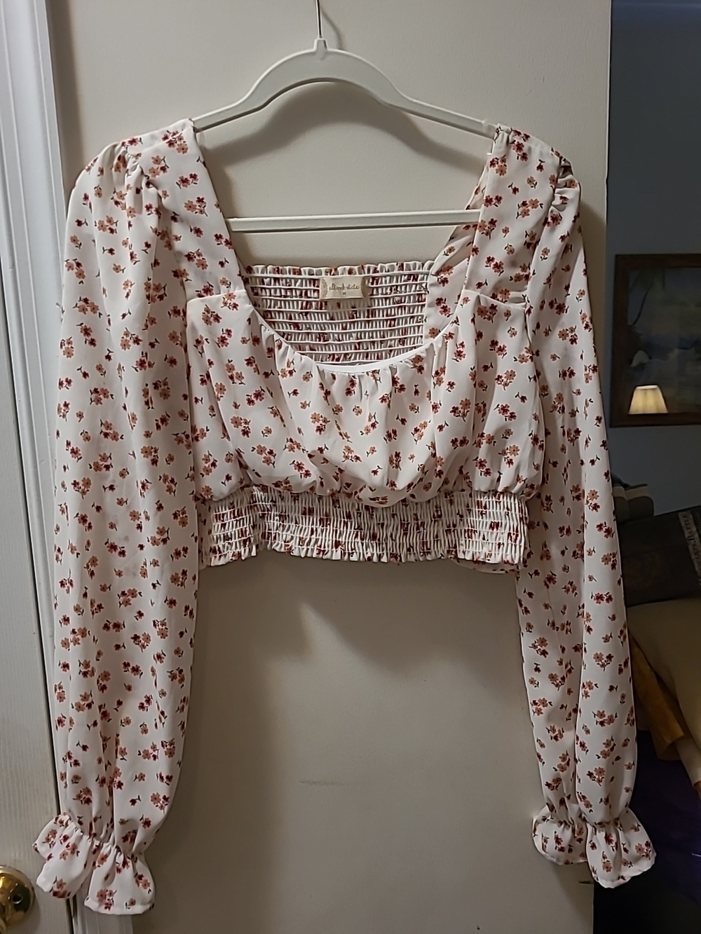 GUC Altar’d State Floral Smocked Crop Blouse - White with Rust Floral